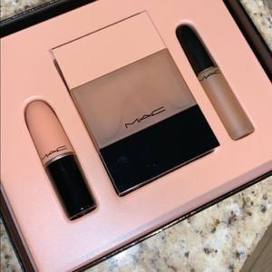MAC CRÈME D ‘ NUDE set